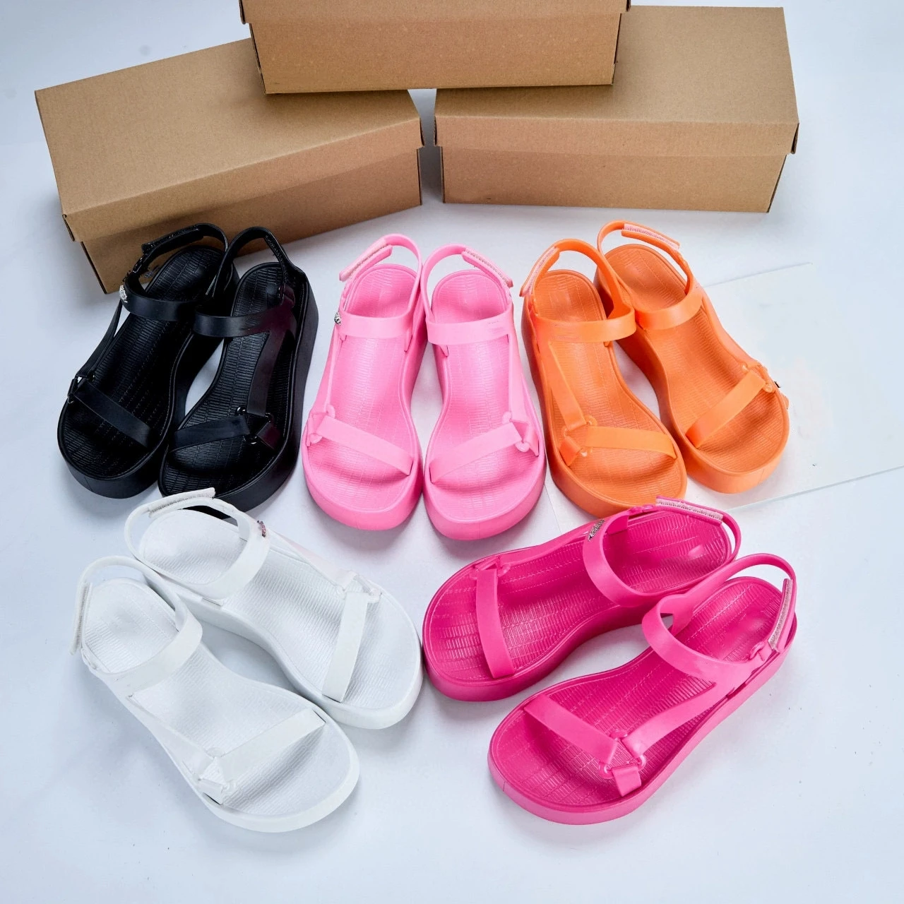 

Женские сандалии на толстой подошве для взрослых и девочек ярких цветов, тонкая полоска, пляжная обувь из ЭВА, увеличивающая рост, римские сандалии на губчатой подошве