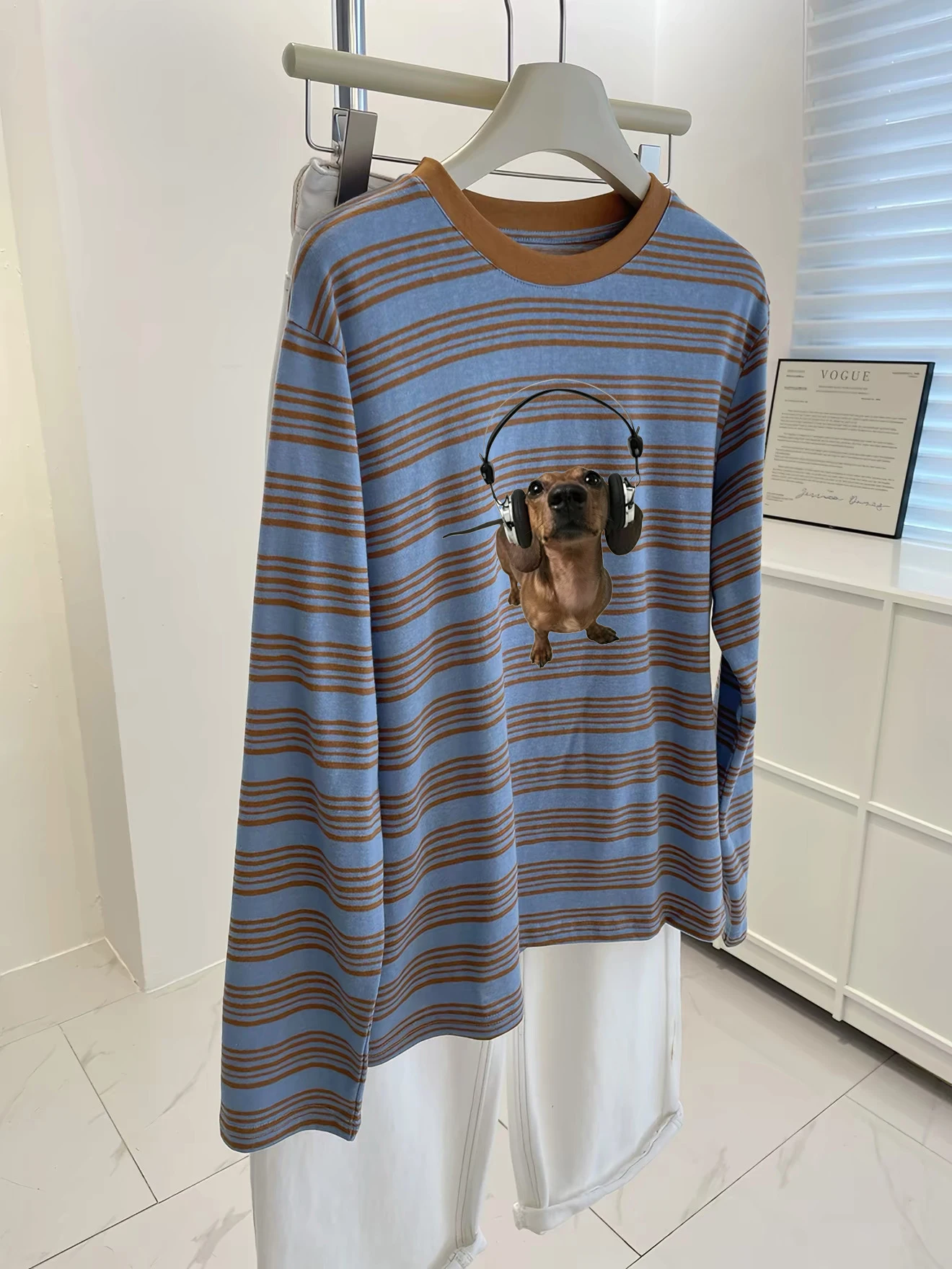 Loose Fit Women's Long Sleeve round Neck T-Shirt Casual Basic Top White Enhancing Blue Stripes Design Autumn Season Fashion