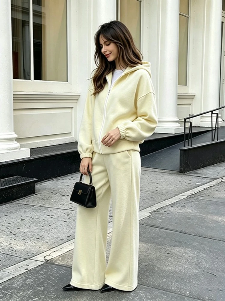 Women's 2 Piece Loungewear Set Zip Up Hoodie and Wide Leg Pants Oversized Casual Sweat Suit for Daily Wear