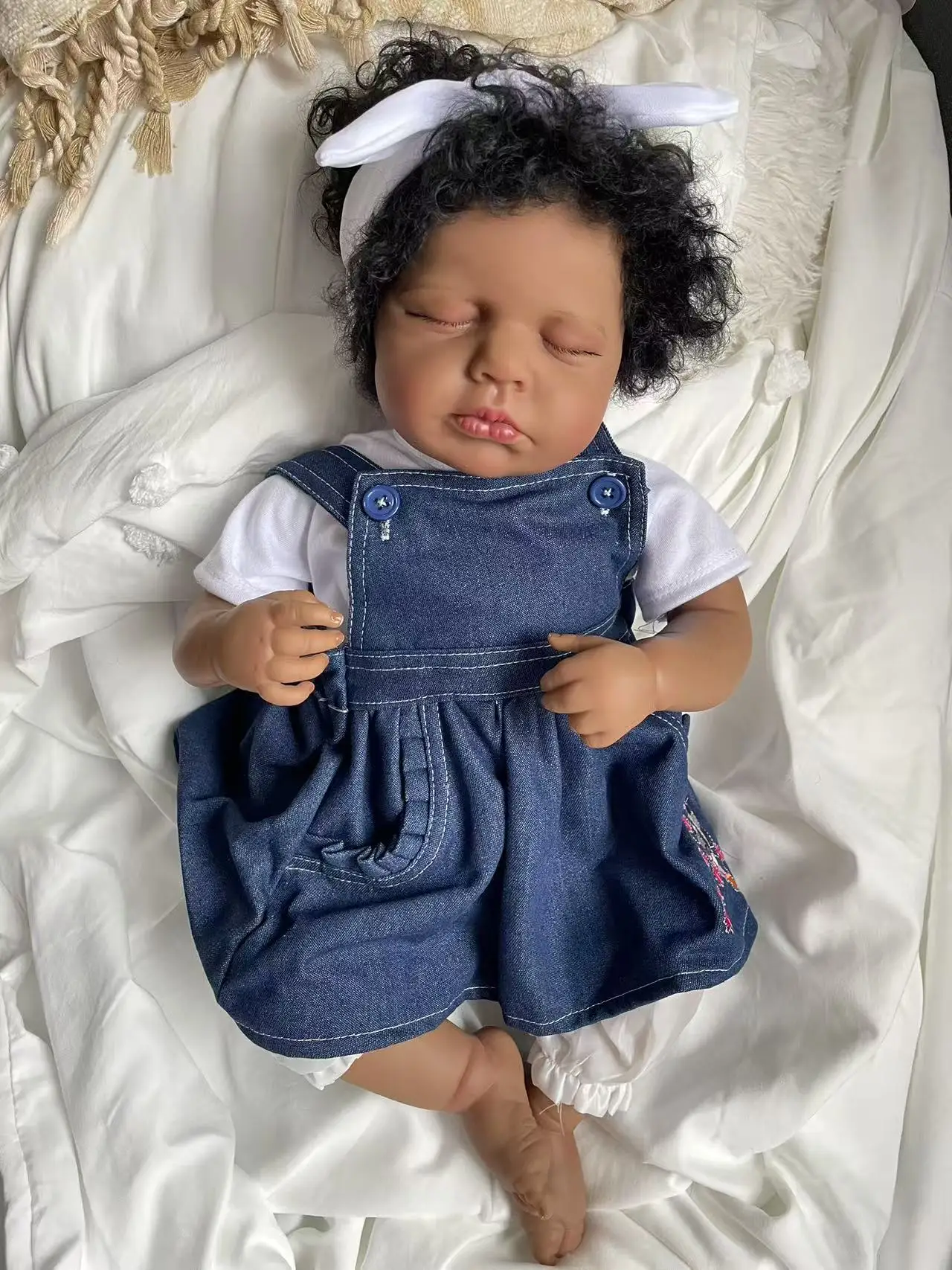 루루 블랙 스킨 리본 베이비돌 19인치 이미 페인팅 완료된 여자아이 잠자는 인형, 핸드 루트 헤어, 수집용 인형
