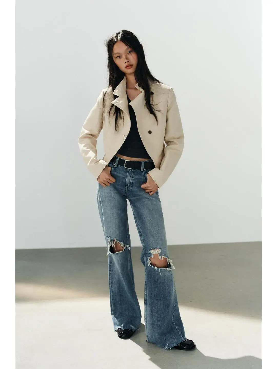 Slim Fit Long Sleeve Single Pocket Double Button Closure Stand Collar Jacket Casual Style Polyester Fiber 3D Effect Pattern