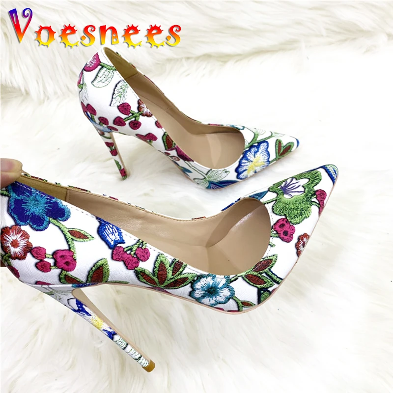 Embroidered Print Shallow Mouth Single Shoes Women Sexy Pointed Toe Flowers High Heels Fashion Gladiator Models Walk Show Pumps