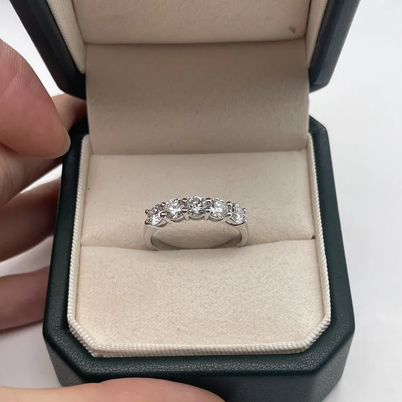 

Кольцо с круглым бриллиантом 1.50CTW HPHT, выращенным в лаборатории, из платины 950 пробы, цвет DEF, чистота VS-VVS, 5 шт., для женщин