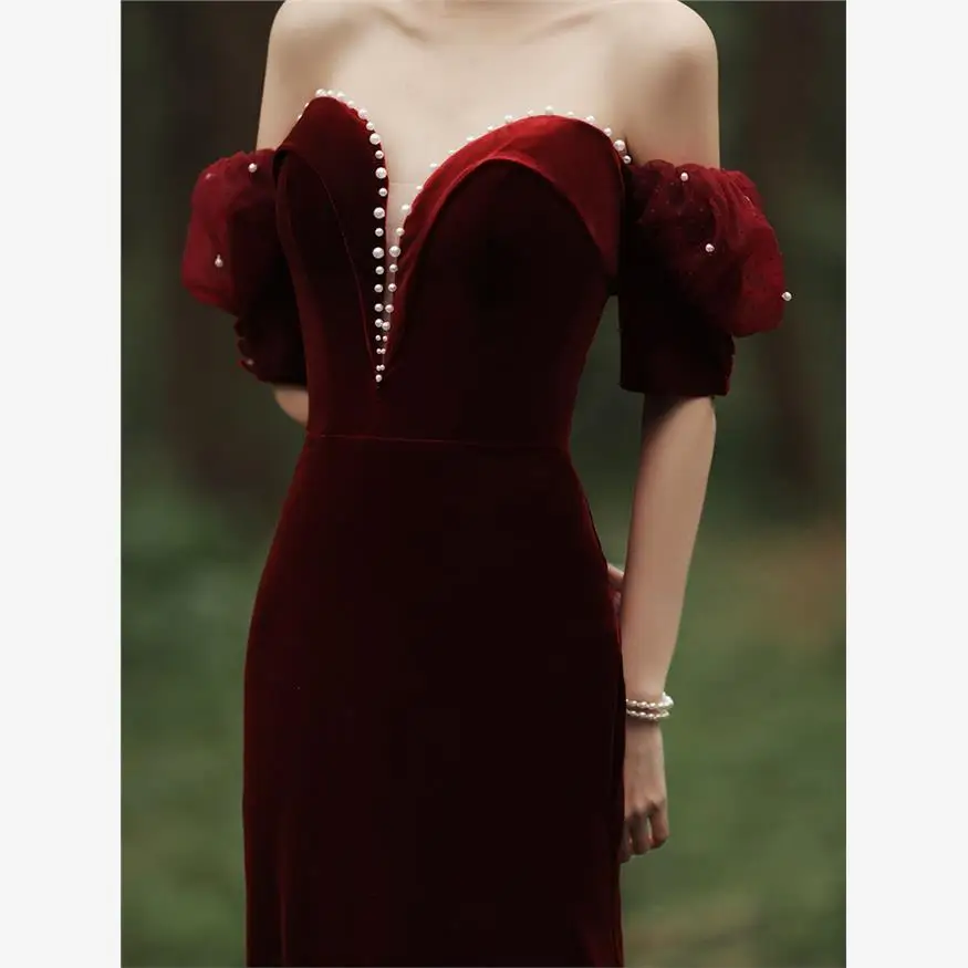 

Faionable Velvet Long Tail Wedding Dr Slimming Red Evening Gown Fi Tail Bodycon Formal Ball Dr One oulder Sle
