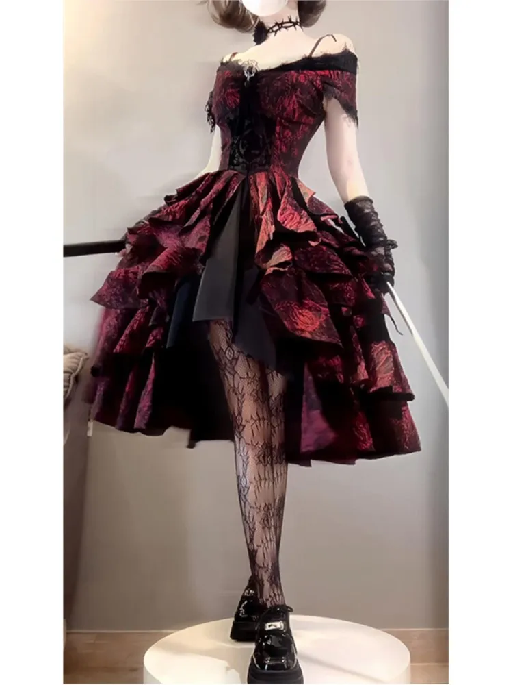 

Black and red Gothic jacquard one-shoulder wavy sweet spicy subculture dress