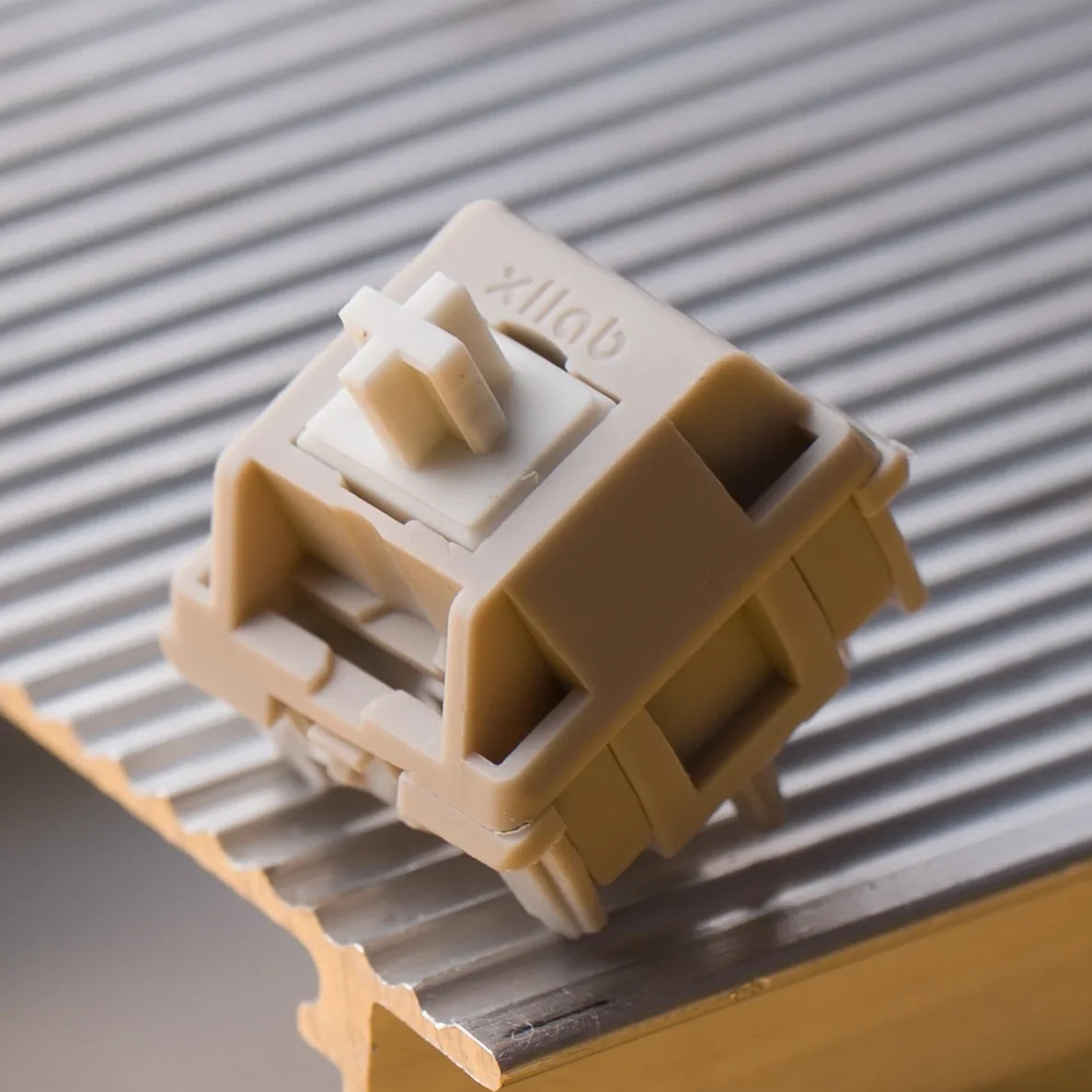 XLLAB x HMX Lanikai Switch Crackling sound Rustling Linear Switches 5 Pins Hot Swap POM Stem HMX Switches Mechanical Keyboard