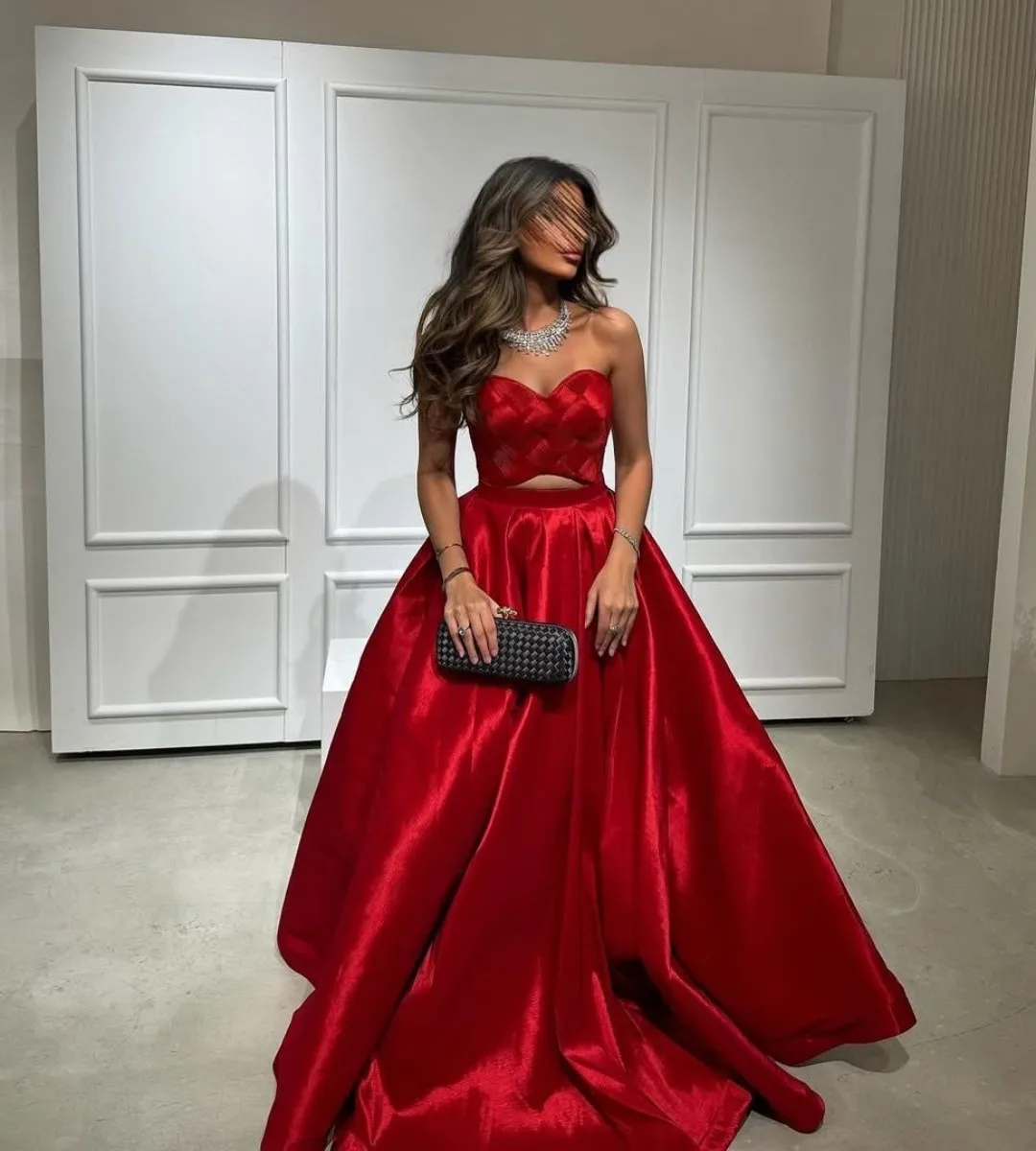 빨간색 스트랩리스 프롬 드레스 새틴 A라인 웨딩 파티 드레스 여성용 게스트 플리츠 정장 롱 이브닝 드레스 맞춤 제작
