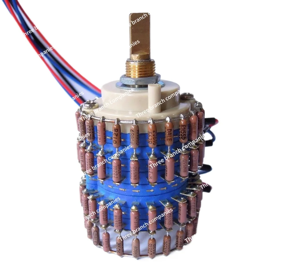 

Taiwan-made copper shaft 24-speed dual-channel all-brown L-type volume potentiometer