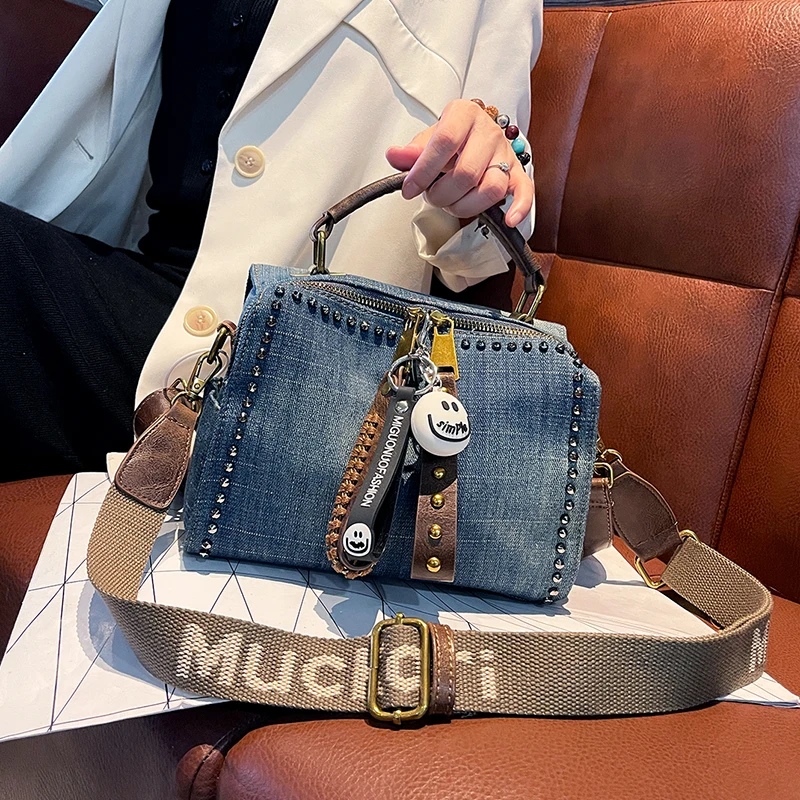 

New Style Handbag niche & premium fashion denim bag shoulder & crossbody small bag
