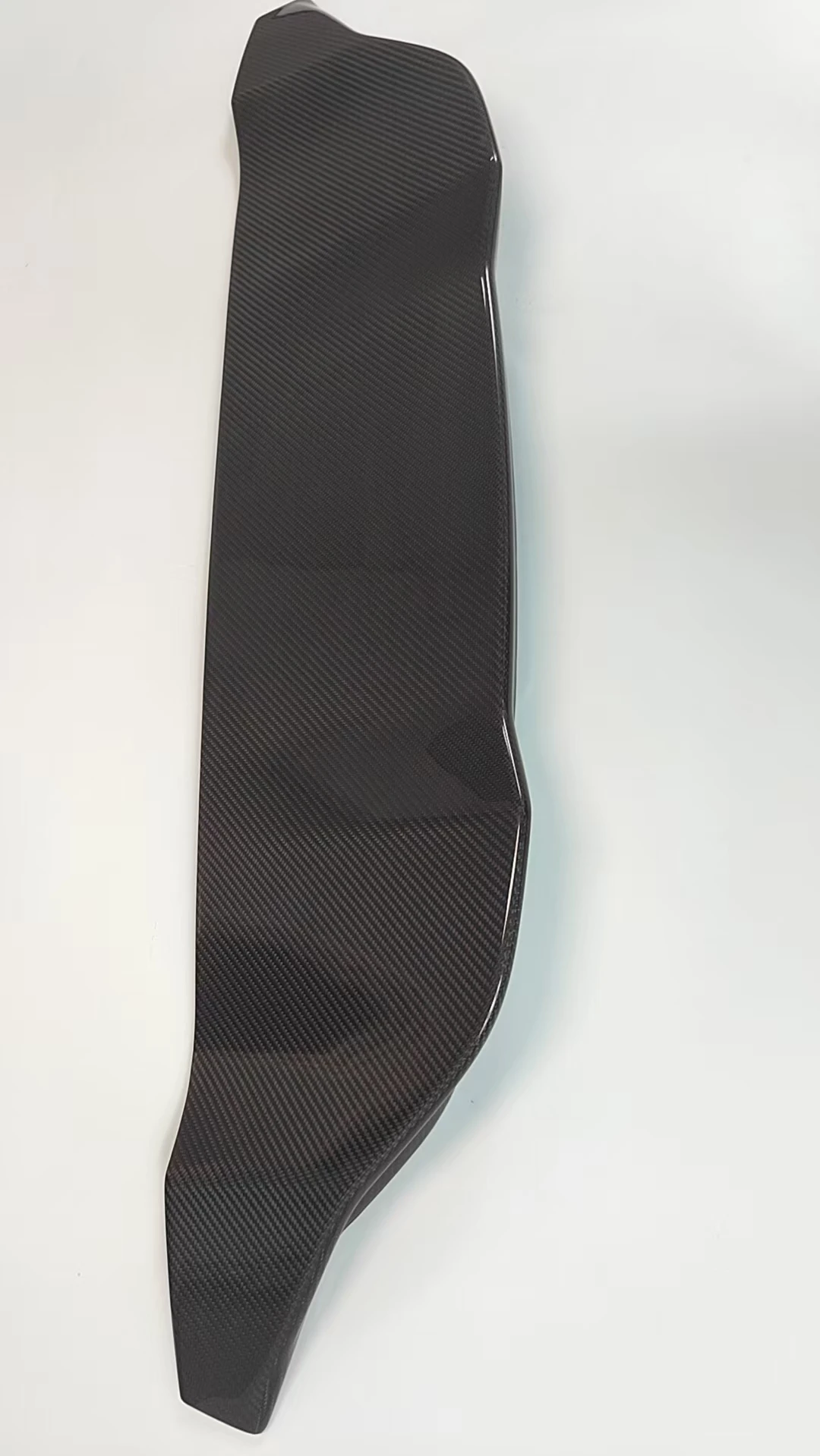 MT Style Dry Carbon Fiber Car Rear Wing Spoiler for XM G09