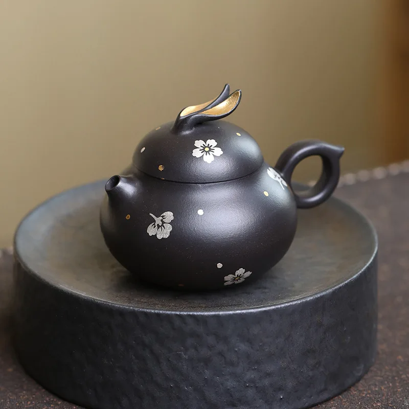 Yixing Puple Black Clay Abbit Teapot Ceative Chinese-Style Teapot With Gold And Silve Detailing Wholesale Fom