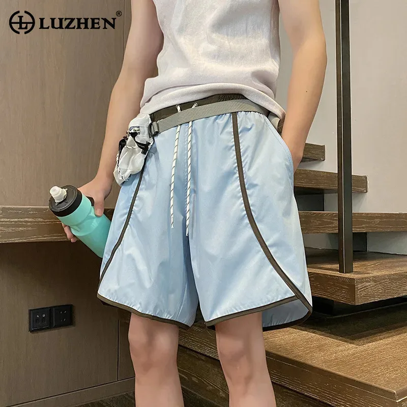 LUZHEN 2025 Estate Stripe Splicing Pantaloncini ad asciugatura rapida Sport Moda uomo Pantaloni casual larghi dritti Vita elastica Nuovo JY2893