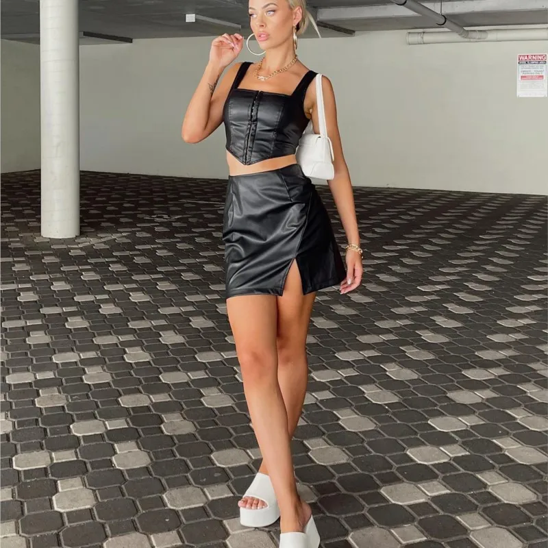 Tight Slit Mini Skirt Leather Short Skirt Solid Color Black Sexy Street Style Versatile Zipper Bag Hip Short Skirt 2024 Autumn