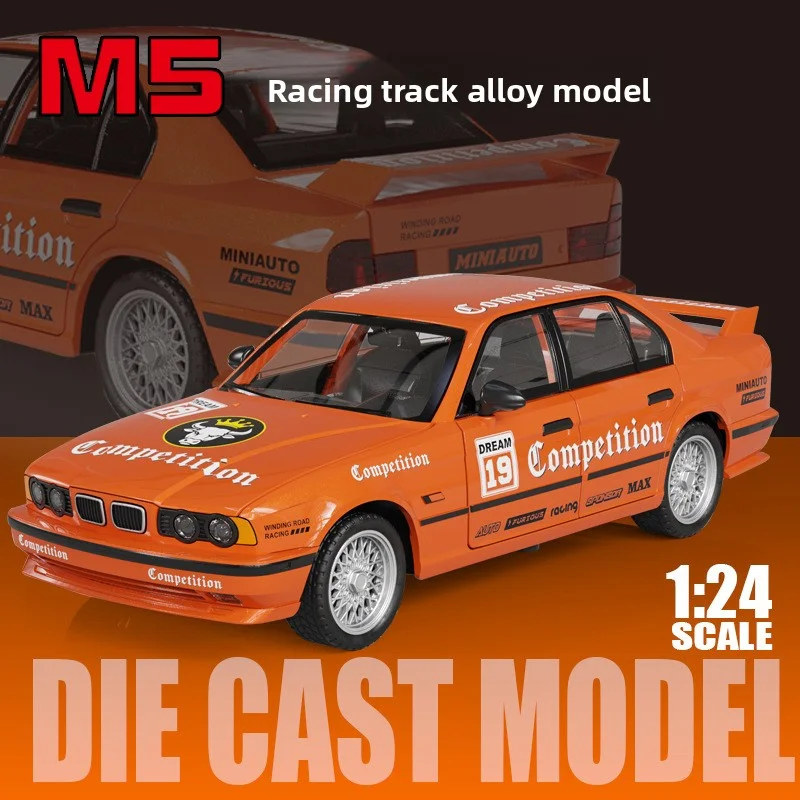 Voiture miniature BMW M5 CS en alliage moulé sous pression, capot rétractable, son et lumière, jouet à amortissement des chocs, cadeau