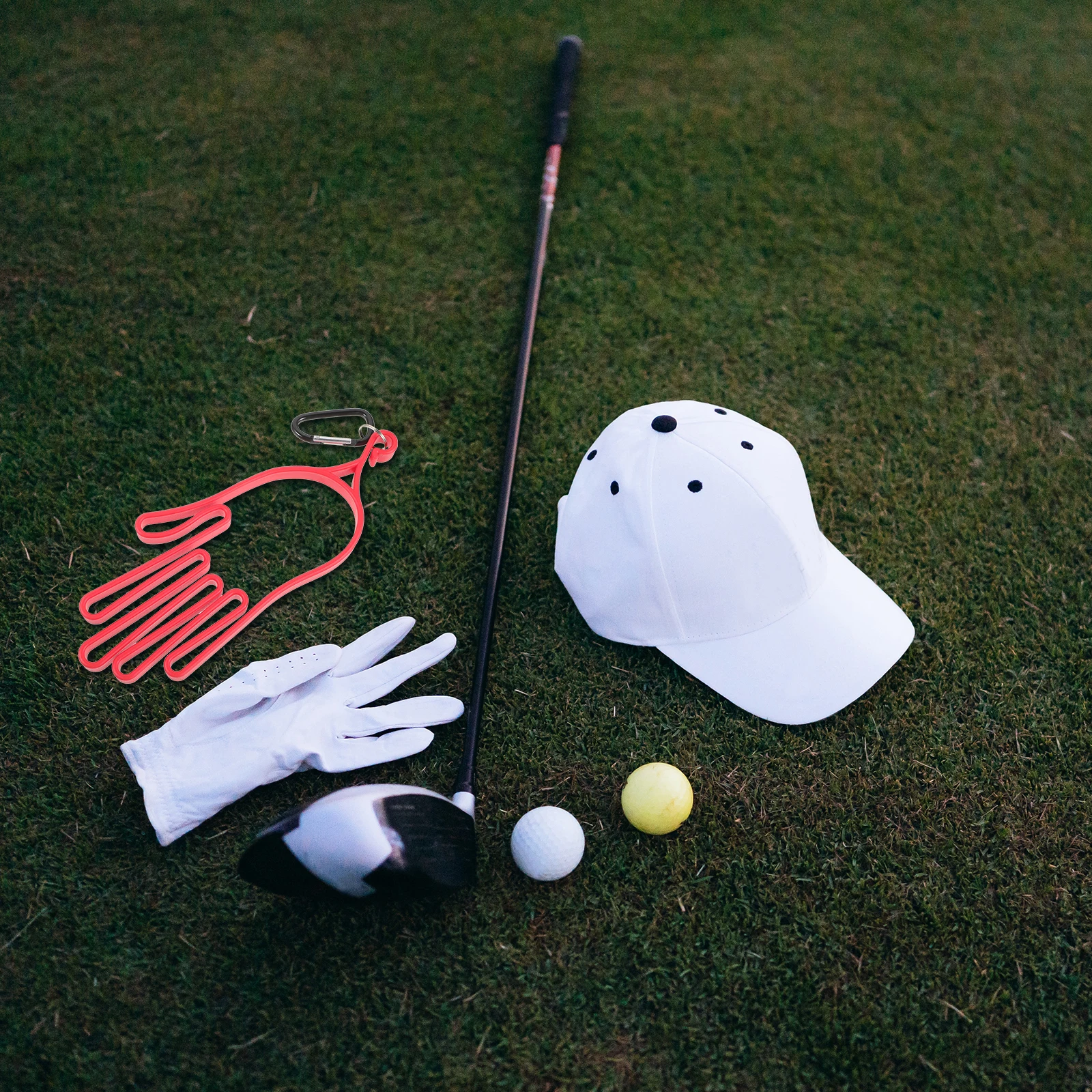 

2pcs Golf Gloves Holder Red Plastic Stretcher Rack Support Frame Dry Shaped Hanger Accessories Golfs Training Equipment