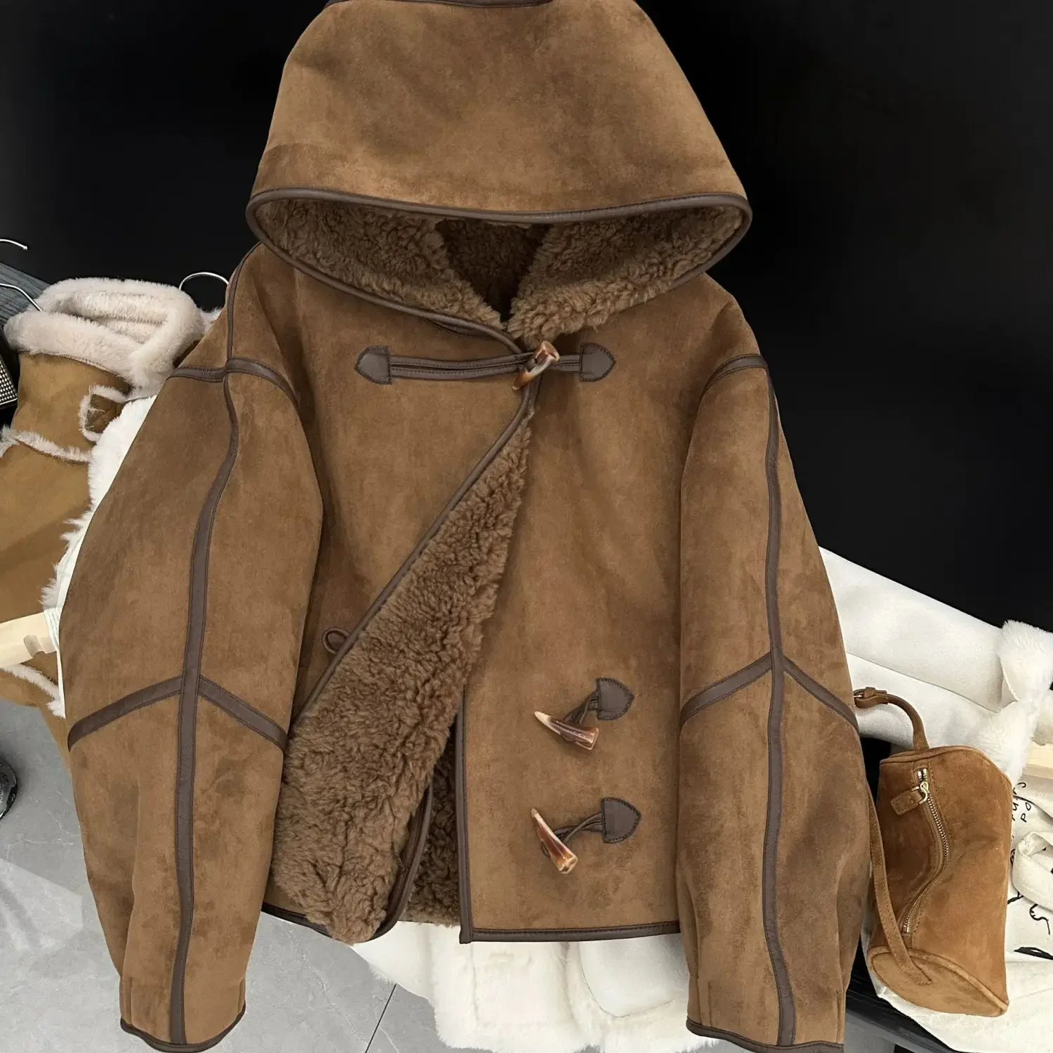 Imitation Sheep Shearing Fur Integrated Coat For Women, 2026 Autumn And Winter Hooded Environmentally Friendly Lamb Fur Grass Co