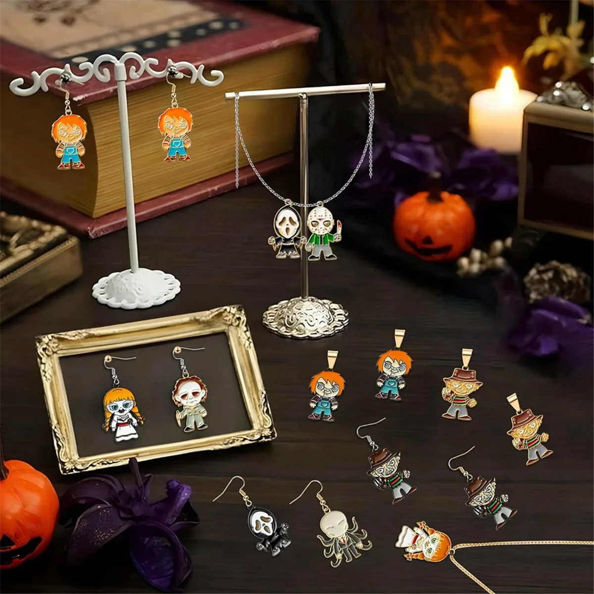 28pcs Szürkül Klasszikus mű Mozidarab Jellem charms Halloween Zománc medálok, Borzalom Keverés Bűvölet Medál számára ékszer Gyártás