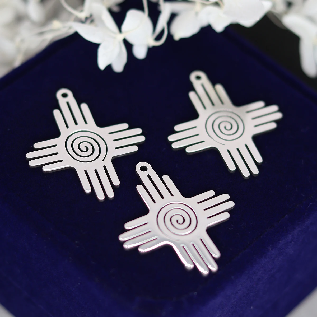 3pcs Healing Warmth Amulet Mexico Zia Sun Symbol Charm DIY Jewelry Making Fashion Earring Necklace Bracelet Pendants Accessories view 3