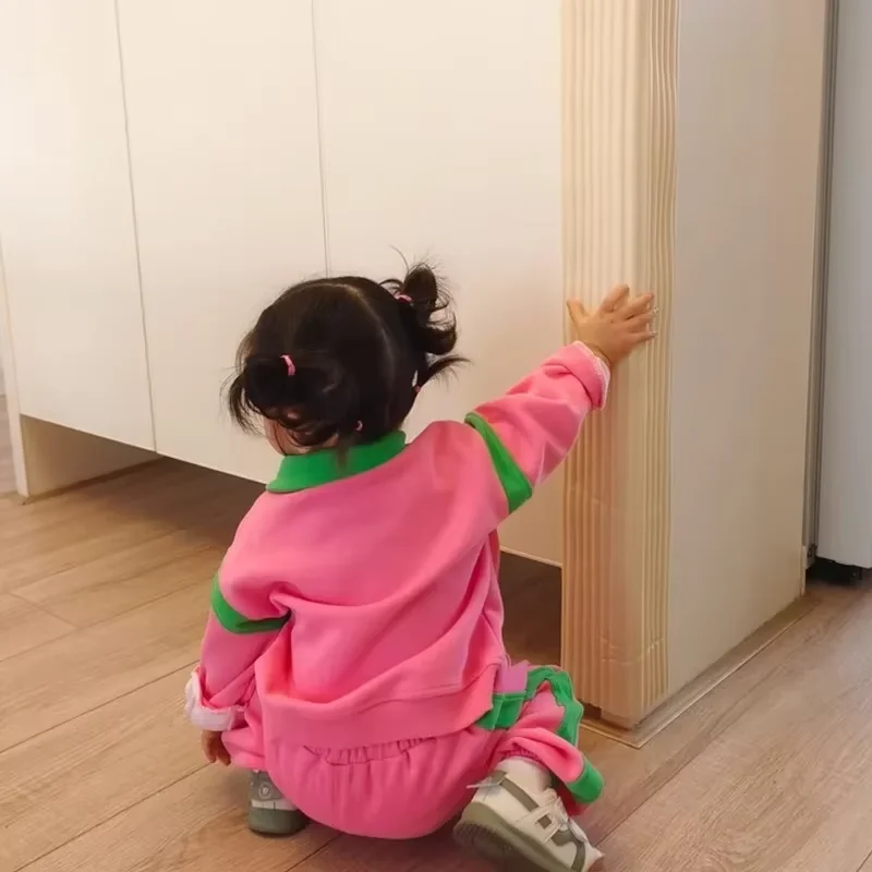 Strip Anti-tabrakan Berperekat Strip Busa Sudut Dinding Keselamatan Anak Strip Pelindung Tepi Kursi Pelindung Sudut Furnitur