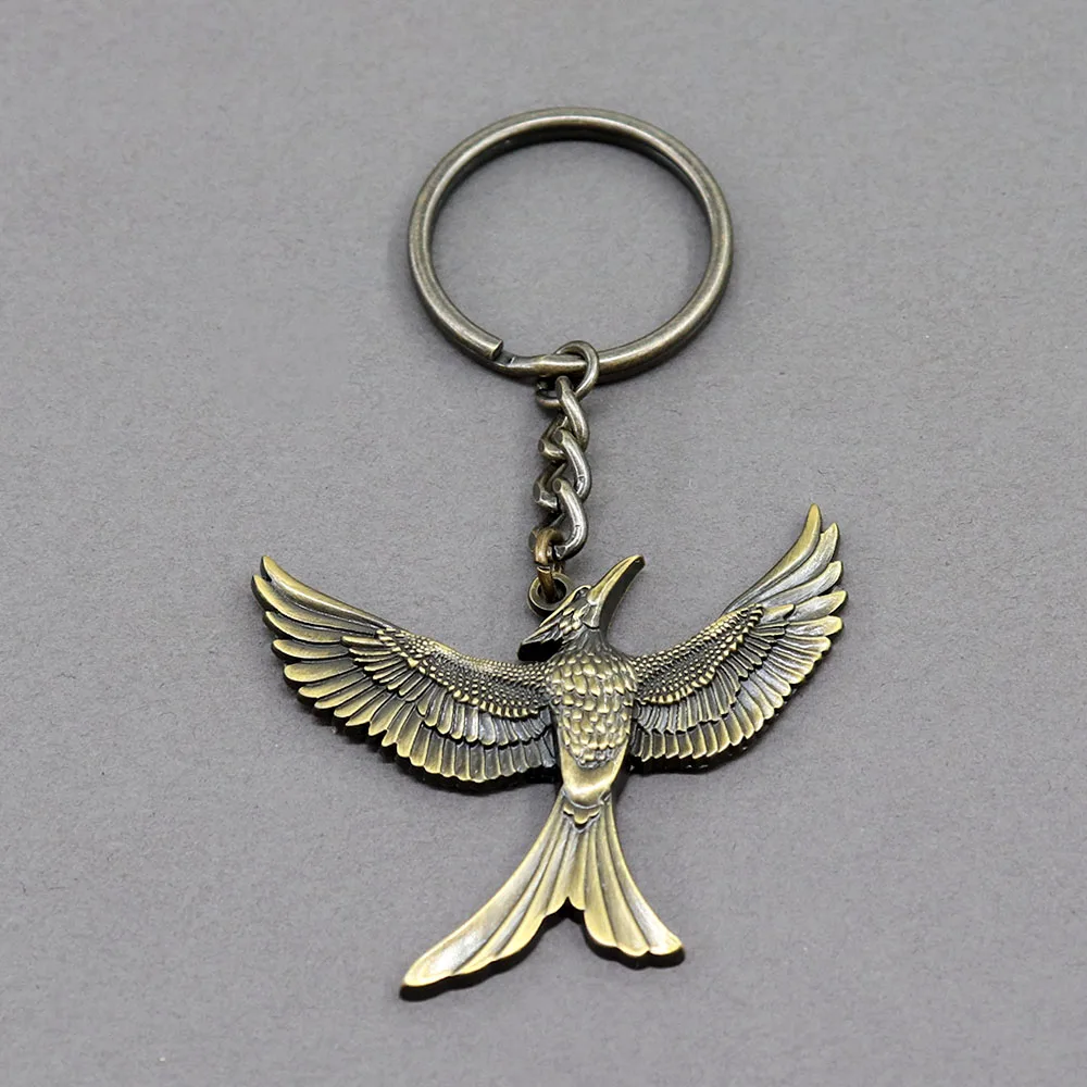 Vintage Hawk Eagle Bronze Keychain Show off your love Pendant Metal Material