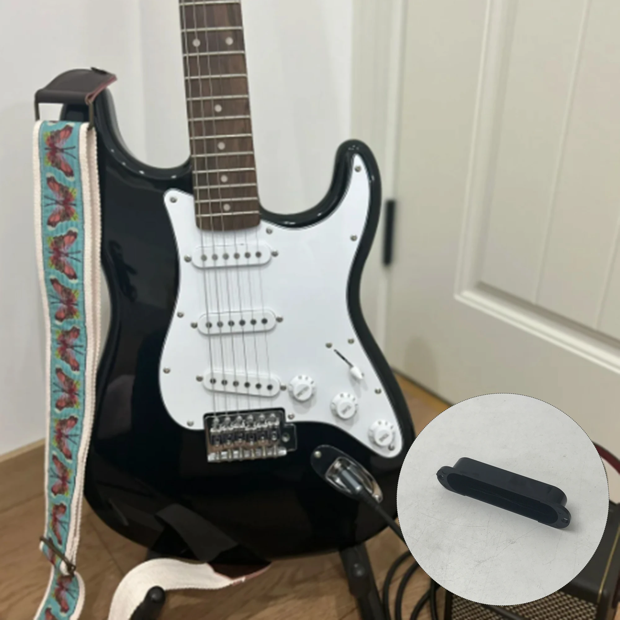 

Yibuy 3x Plastic Black Closed Shell Electric Guitar Single Coil Pickup Covers 82mm