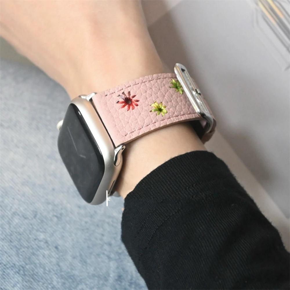 Cinturino floreale in pelle con motivo litchi di lusso per Apple Watch 44mm 40 45 41 49 42 38mm cinturino morbido per Ultra Series 9 8 SE 7 6 5 4 3