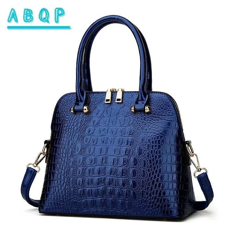 

Shoulder Bag 2025 New Fashion Patent Leather Portable Messenger Women's Shell Bags Large Capacity Party Outdoor Travel Bag