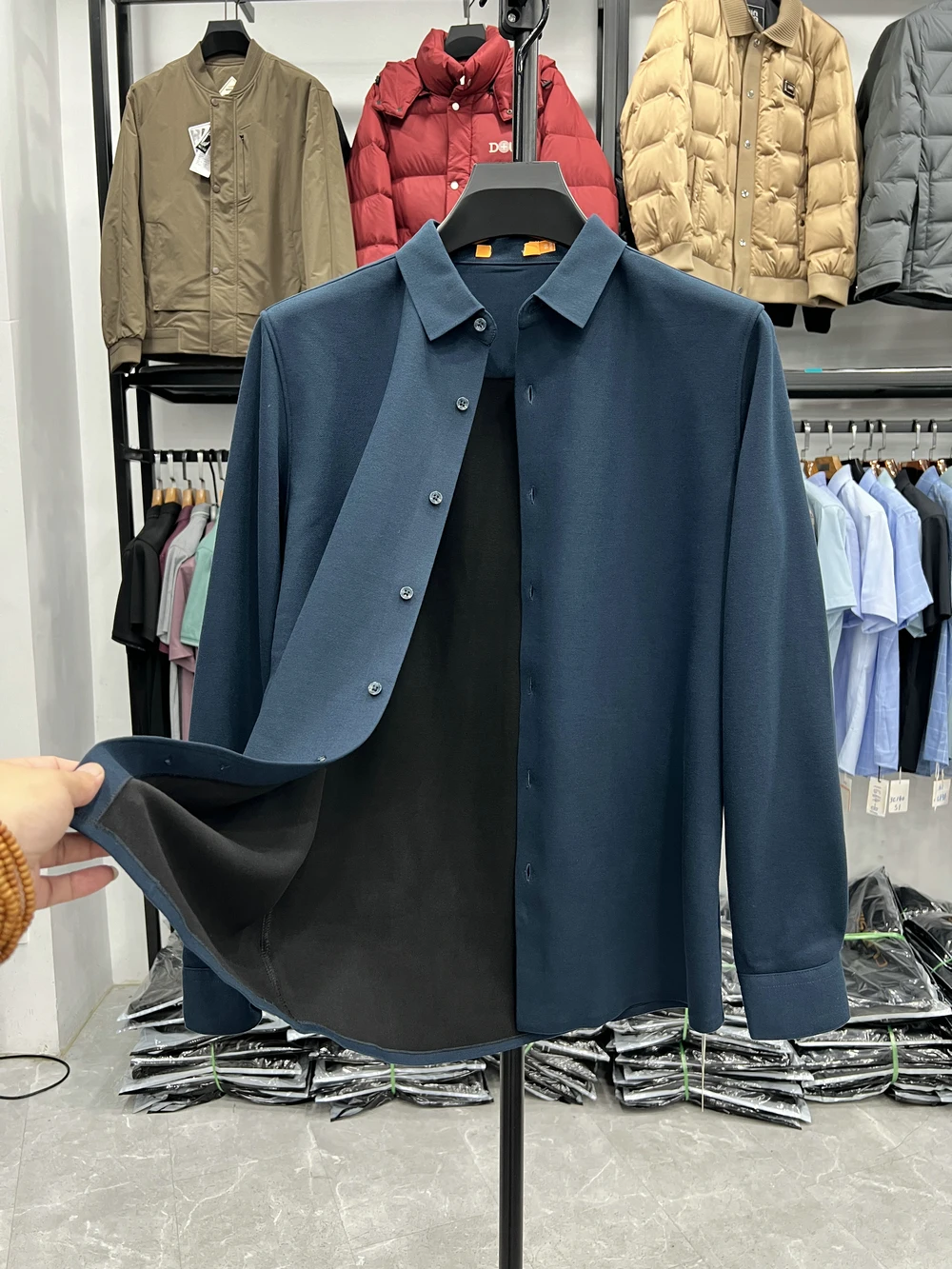 

Утепленная мужская повседневная рубашка с длинным рукавом на флисовой подкладке из смесового полиэстера, приталенного кроя, для молодежи