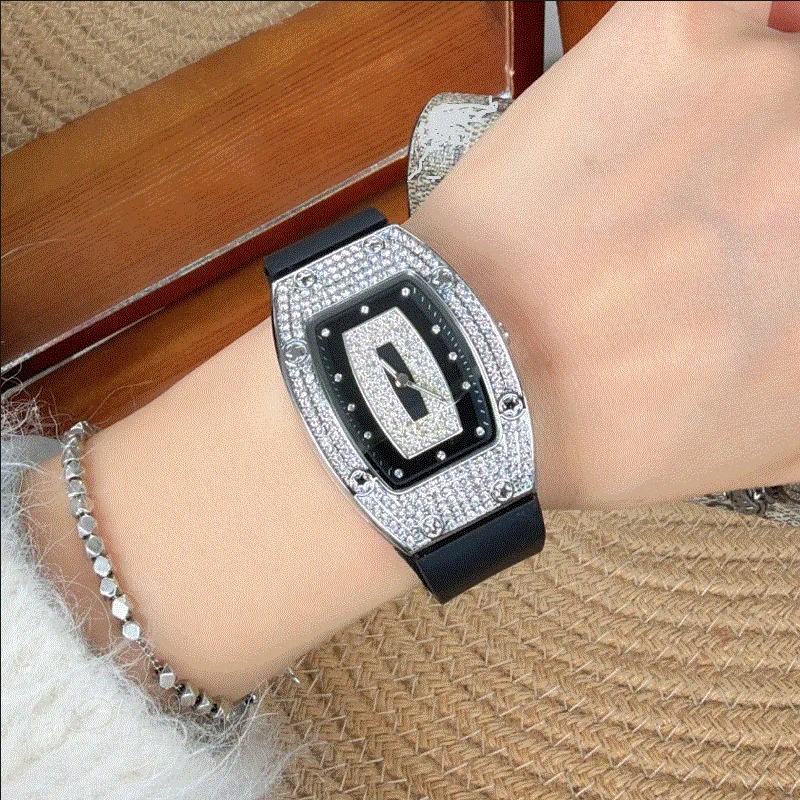 New Fashion Women Crystal Tonneau Watches Woman Silicone Jelly Quartz Watch For Students Gifts Ladies Wristwatches Reloj Mujer