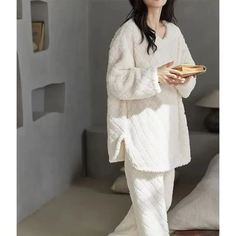 

Женская пижама из кораллового флиса, новая зимняя модель, утолщенная, простой пуловер, можно носить как домашний комплект, одежда для отдыха