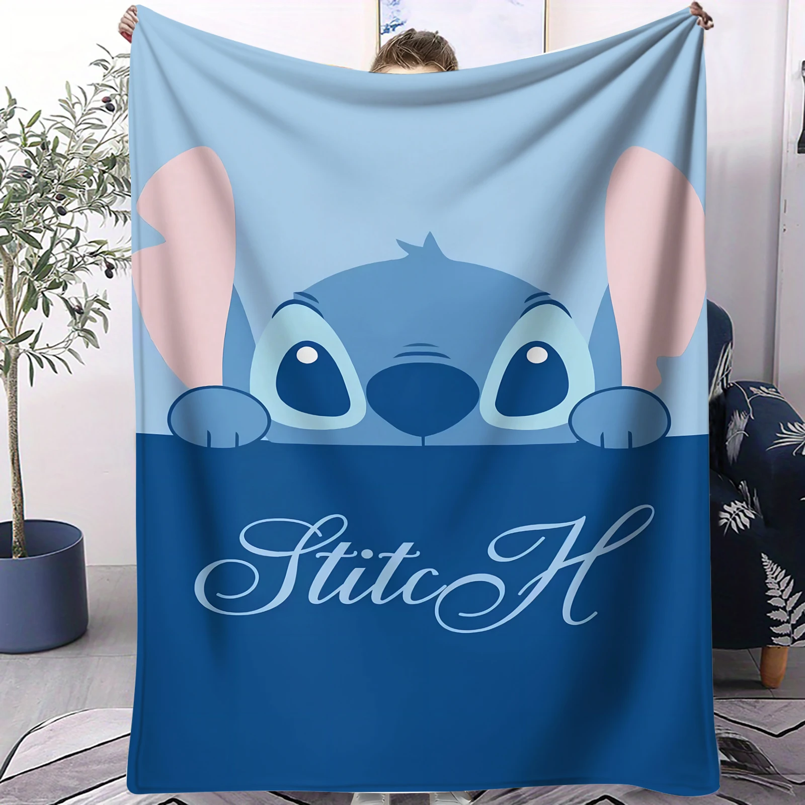 Preciosa manta con estampado de dibujos animados de Stitch azul, manta de franela suave, manta cálida con estampado de anime para sala de estar, decoración del hogar