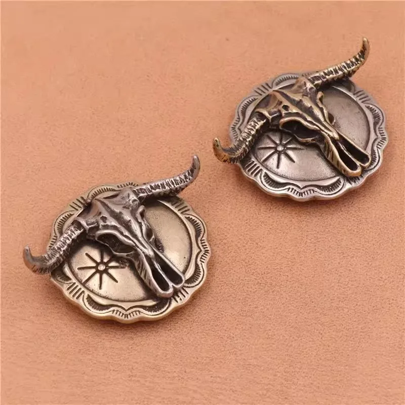 Retro Brass Western Cowboy Texas Bull Buffalo Longhorn Head Skull Leathercraft Bridle Conchos Western Decor Screwback