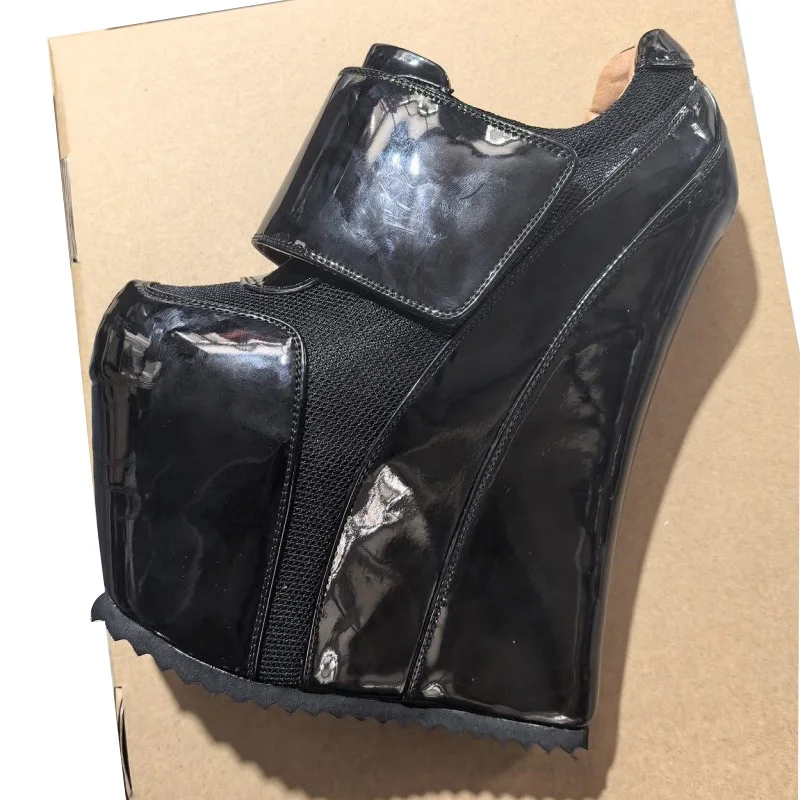DIZHUANG Fashionable women's high heels. Black patent leather spliced mesh fabric. About 20cm heel height. Casual shoes. Wedges