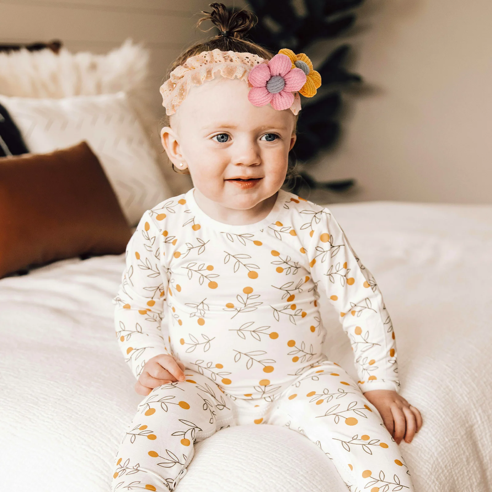 

3Pcs Newborn Baby Headbands for Girls Soft Stretchy Floral Headband Newborn Girl Essentials Comfortable Fit Perfect Gift Set