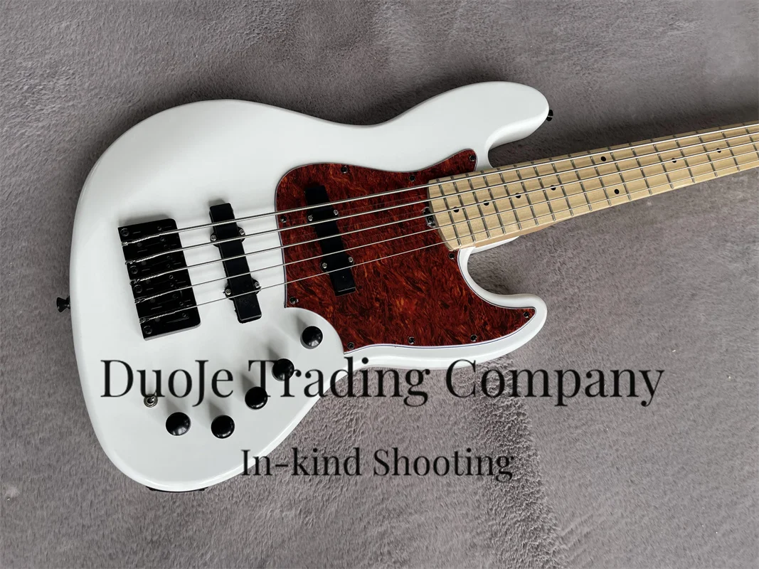 White bass 5-string bass basswood body Maple fingerboard red turtle shell guard 5 Electronic gear Black bridge active battery