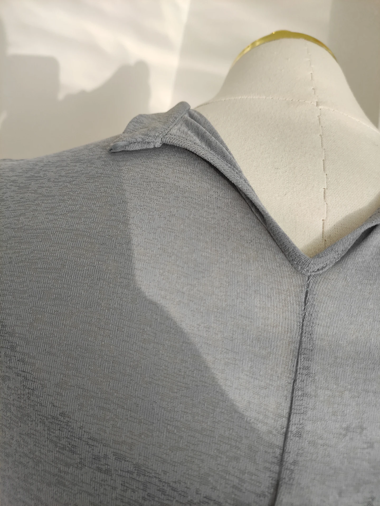 여성 섹시 긴팔 홀 디자인 클럽 바디콘 미니 드레스 라운드넥 주름 이브닝 파티 럭셔리 생일 드레스 신상 베스티도