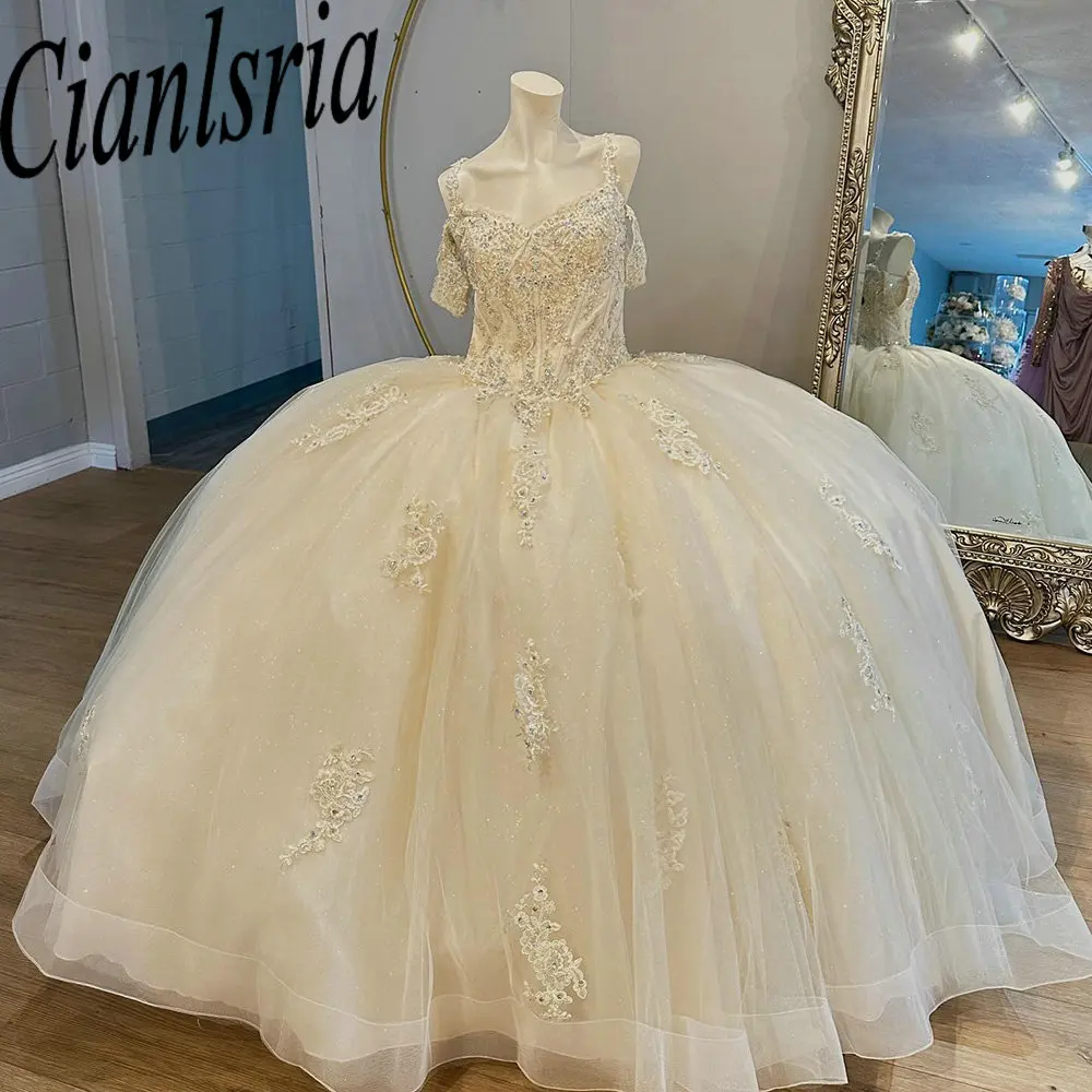 

Princess Spaghetti Strap Beading Crystal Quinceanera Dresses Ball Gown Sweetheart Appliques Lace Sweet 15 Birthday