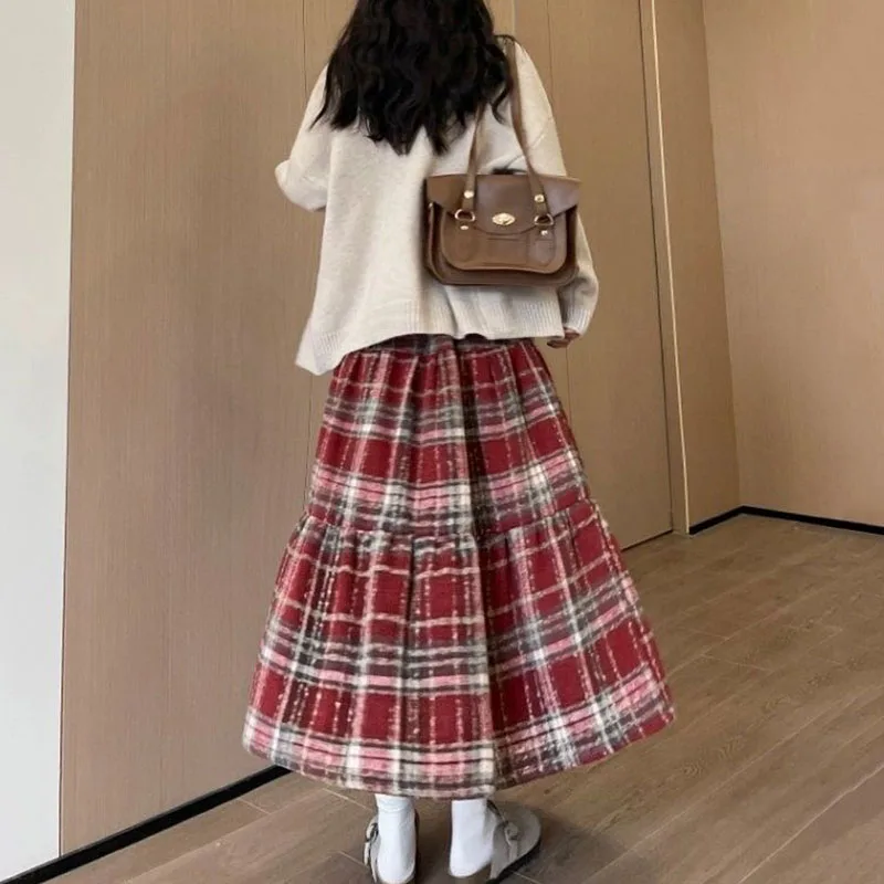 Xpqbb Women's Vintage Plaid Skirt 2024 Autumn Winter Thicken Woolen A-Line Skirts Female Harajuku Patchwork Student Long Skirts
