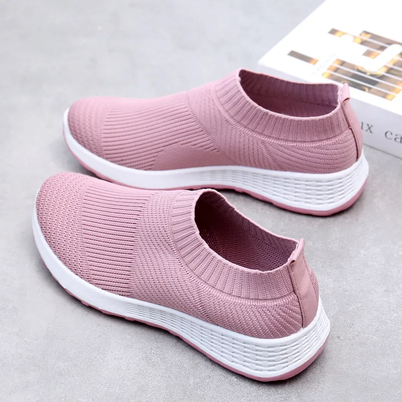 New Breathable Shoes Women Sneakers Fashion Loafers Stretch Fabric Casual Slip-on Light Soft Sole Lady Shoes Women Sports Shoes