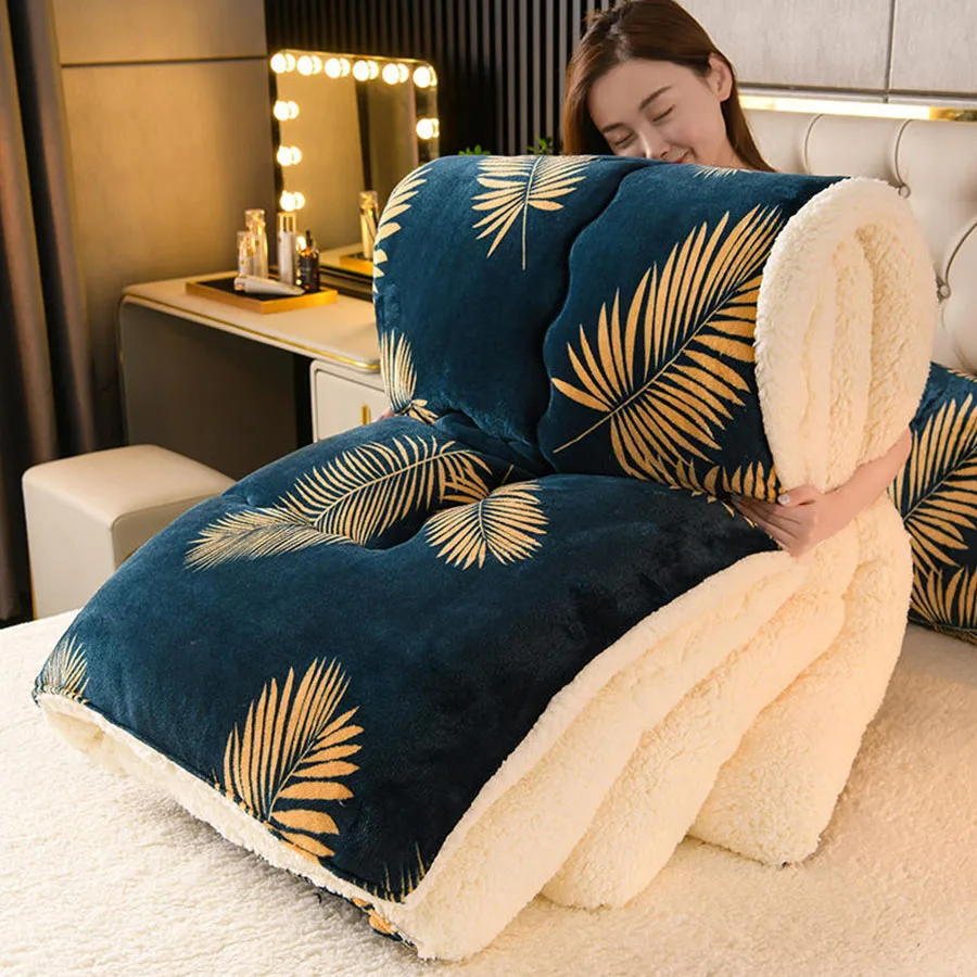 

Plush quilt winter lamb velvet warm quilt double Thickened cotton quilt single dormitory bed Warm Double sided Lamb Wool Quilt