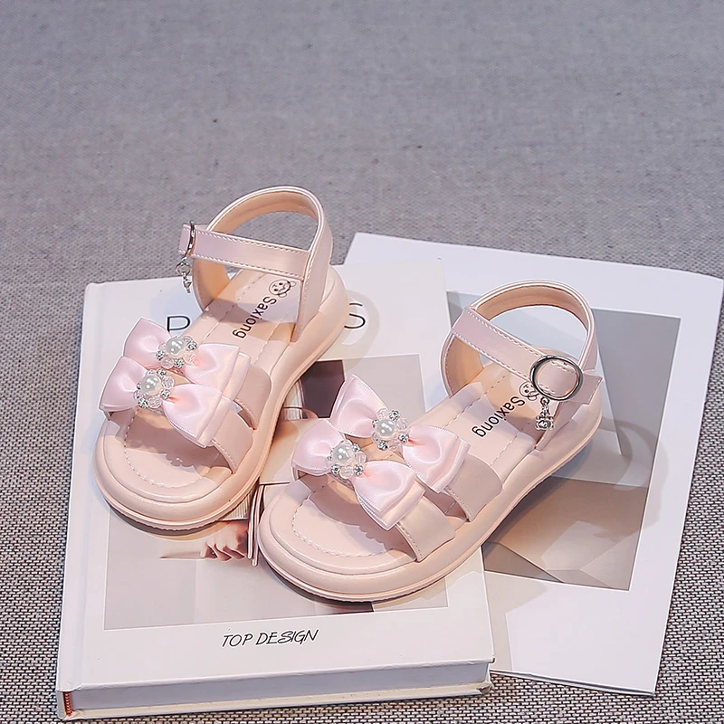 Girls Sandals 2026 Summer New Kids Soft Soles Casual Princess Shoes New Water Diamond Beach Shoes Bow Shaped Girl Sandals