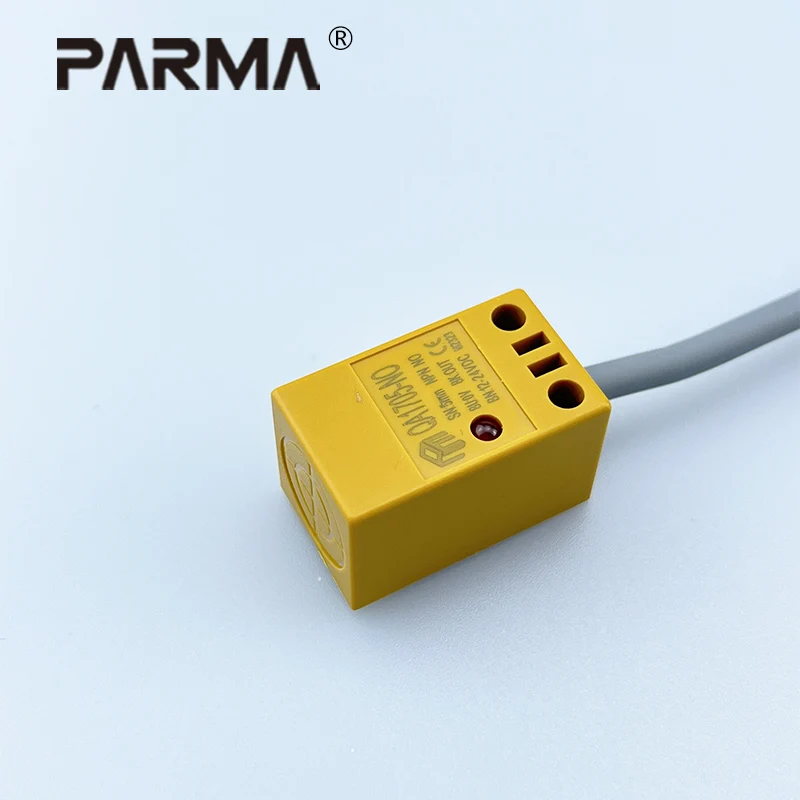 

PARMA Q17 Square Proximity Sensor NPN PNP 10-30VDC 3-wire IP67 Sensing Distance 5mm Metal Inductive Switch with 2m Cable