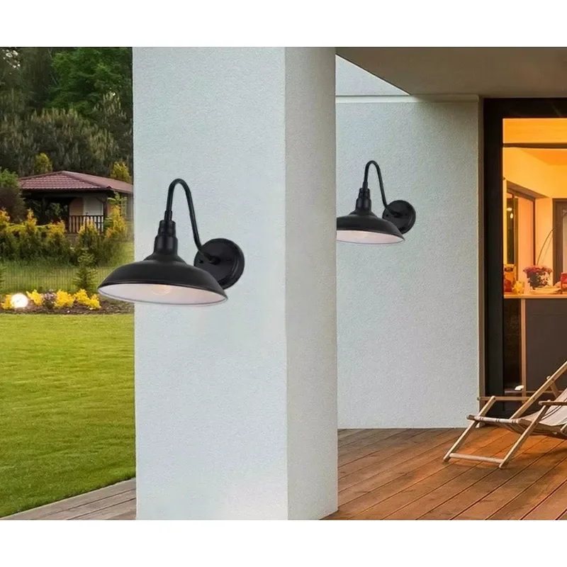 Outdoor LED square wall lamp, waterproof IP65 decorative corridor garden industrial black aluminum lampshade, light sensor