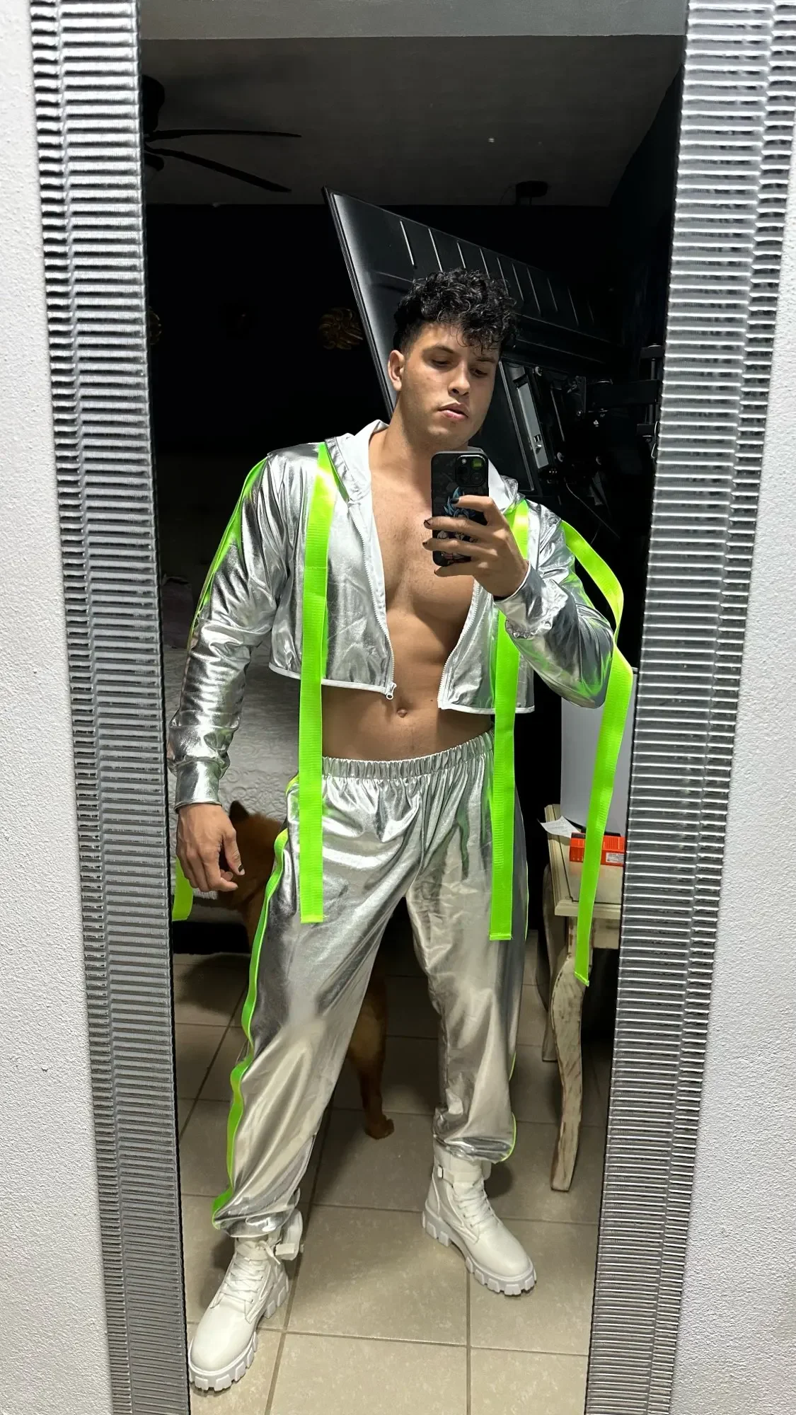 

New Silver Set Men Sexy Gogo Costume Nightclub Bar Fluorescent Outfit Reflective Hooded Jacket/T-Shirt+Pants Singer Stage Suit