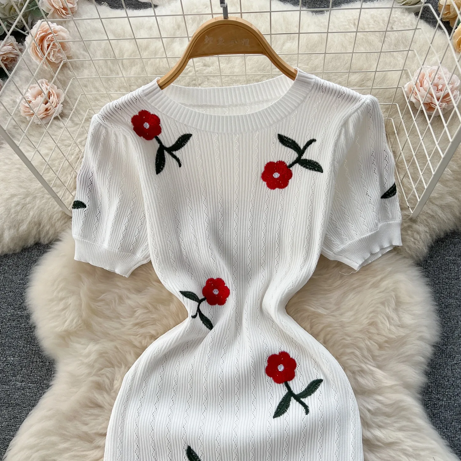 YuooMuoo Summer Knitted Elegant Embroidery Dress French Fashion White Black Short Sleeve Bodycon Dress Chic Lady Party Vestidos