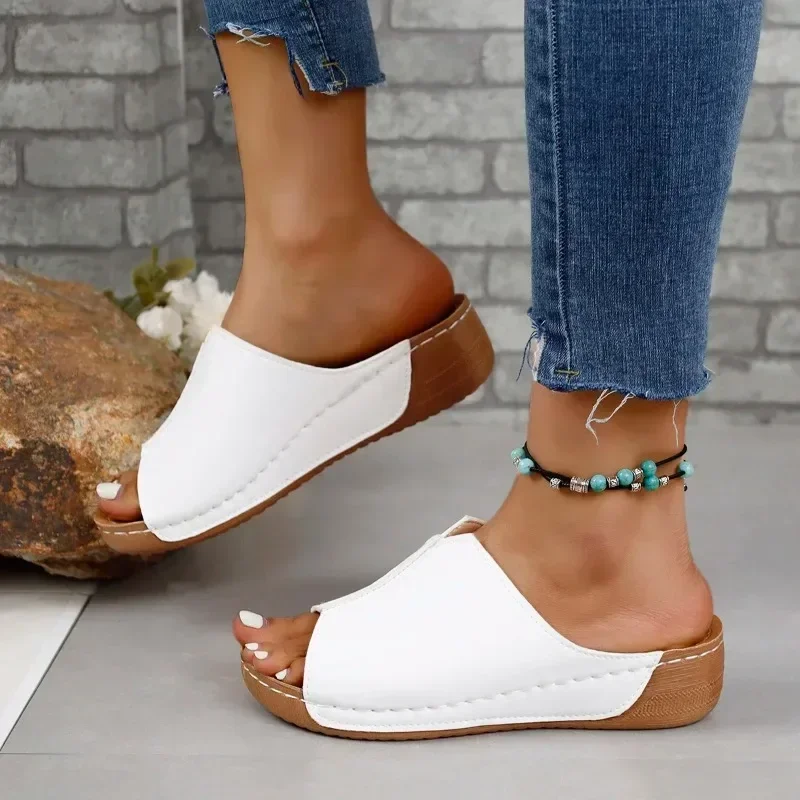 Frauen Hausschuhe 2024 Sommer neue Mode Open Toe Frauen Keil Hausschuhe Mode offene Zehen bequeme Schnalle Schuhe weiblich