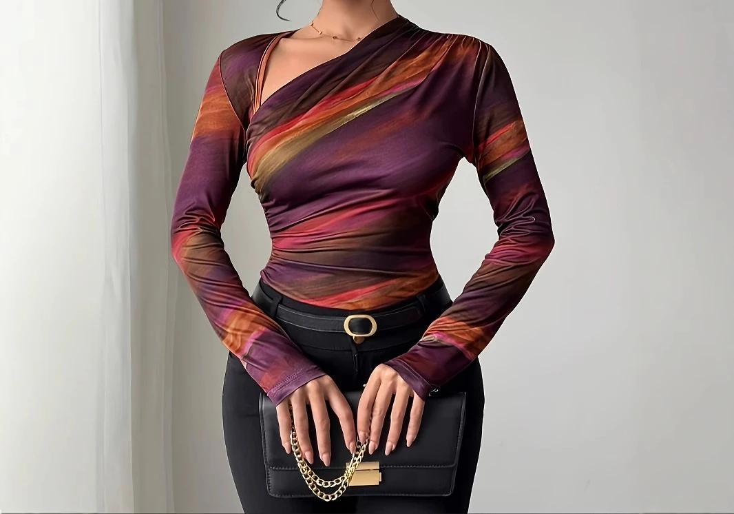 

Gradient Color Long Sleeved T-shirt for Women's Spring and Autumn 2025 New Slim Fit Sloping Collar Base Shirt