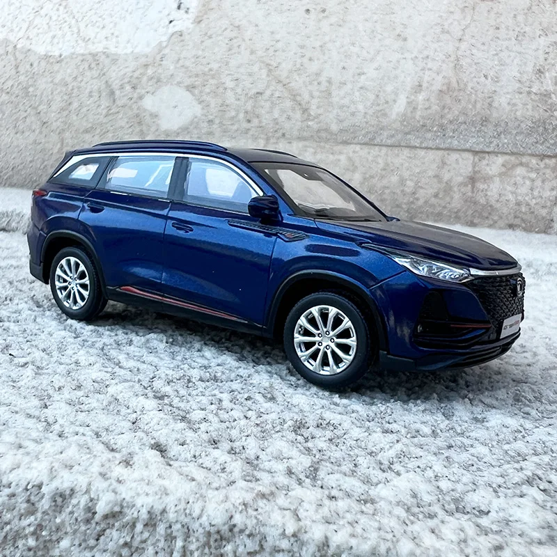 1:43 Original Model,Changan Auto,CS75 Plus,Plastic Car Model for Display,Gift and Collections