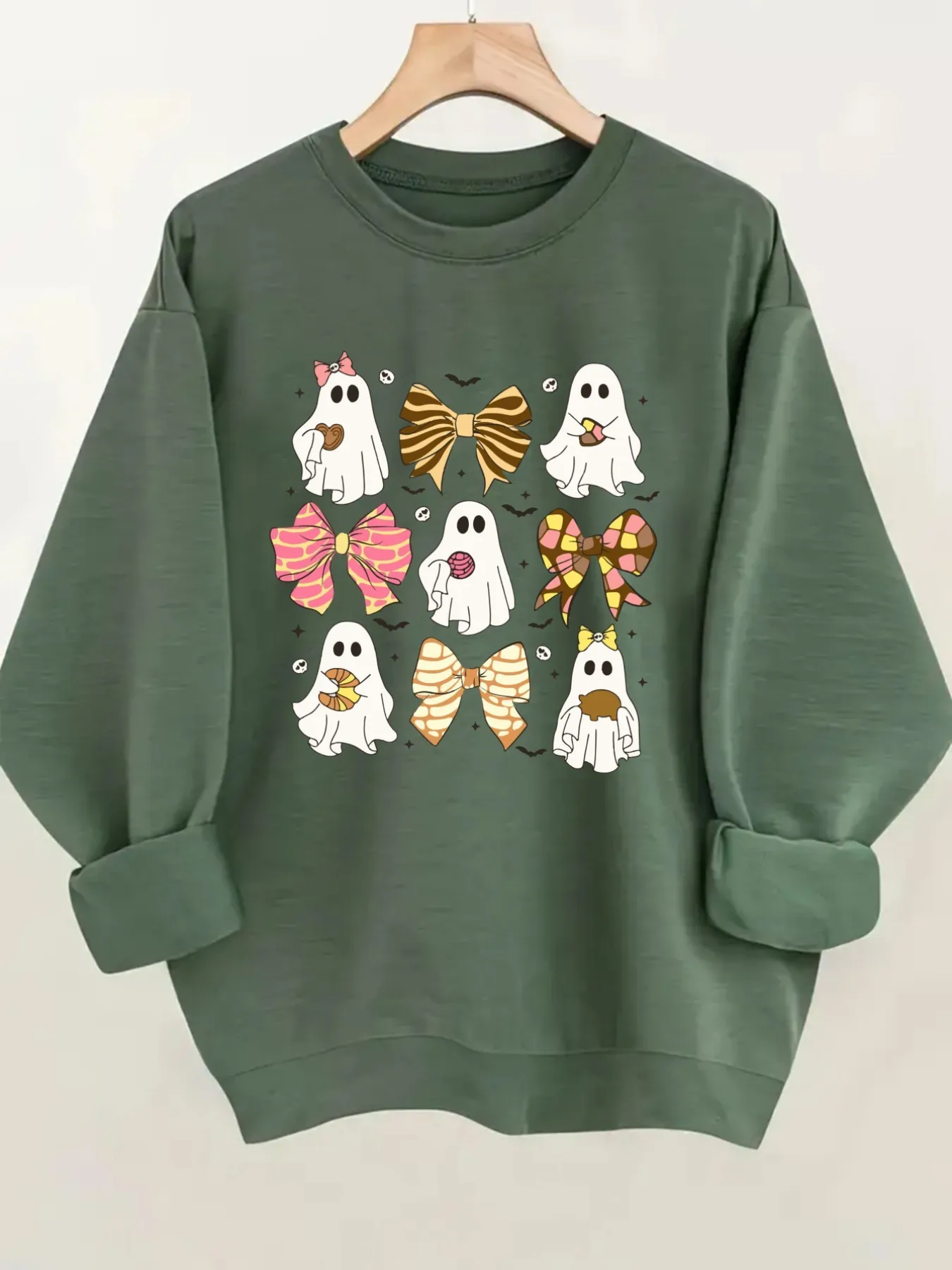Women's Crewneck Pullover Sweatshirt Cute Ghost Bows Design, Soft Casual Long Sleeve, Daily Casual Top Outfit, Winter Women's Clothing, Halloween Costume Outfit