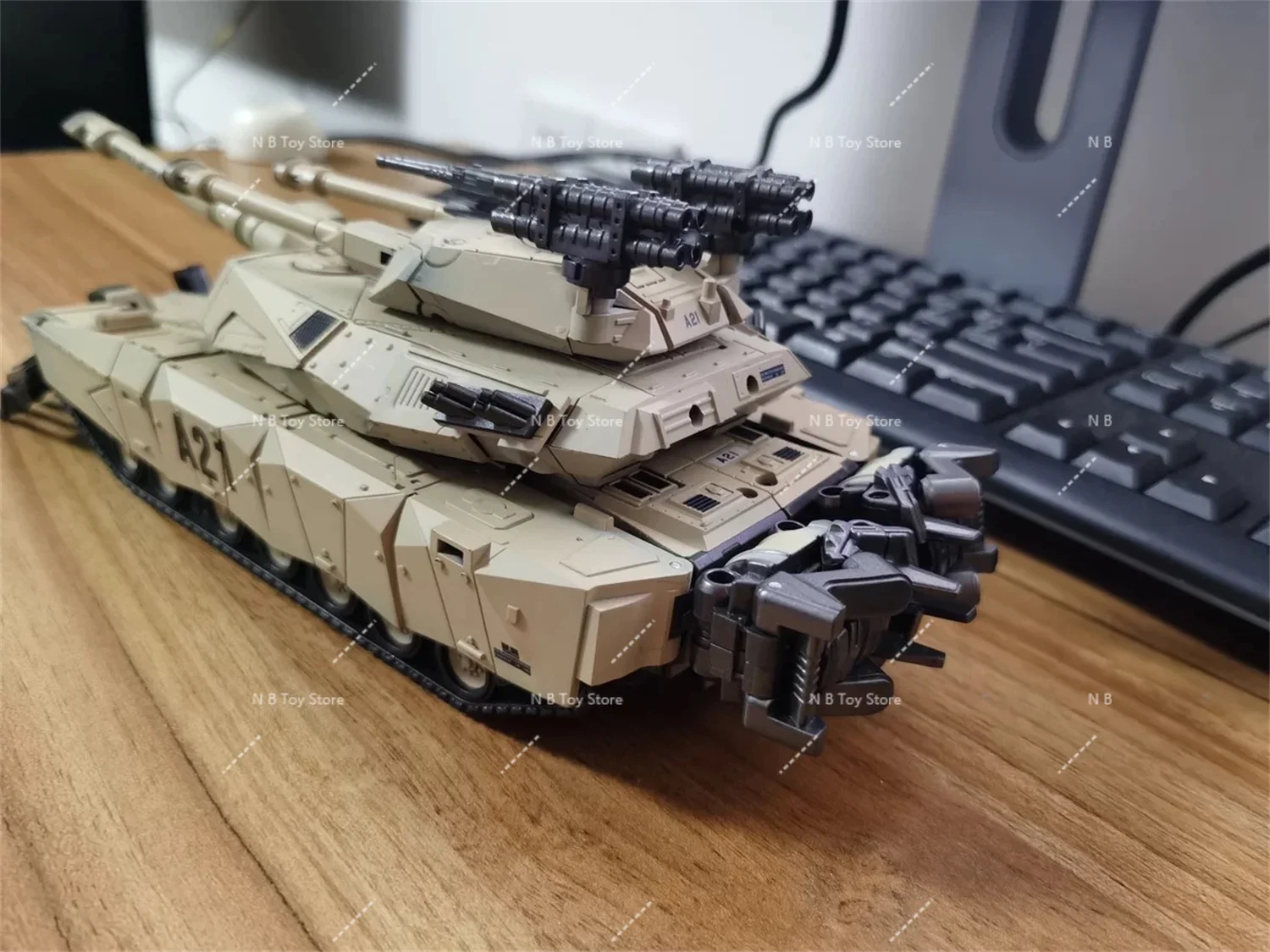 변형된 장난감의 액션 캐릭터, Tf Dream Factoty God02s God-02s Fight Desert Color Convertible Toys